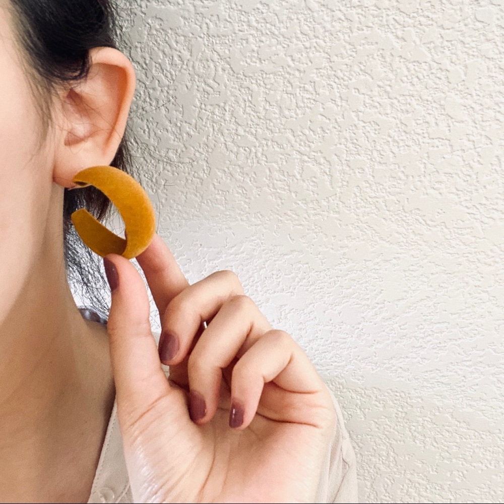💙💕Last one Sterling Silver Velvet Fabric Earring - Picture 6 of 10